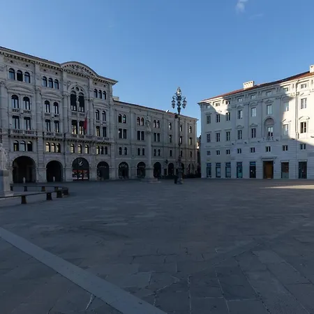Grand Duchi D'aosta Lägenhet Trieste