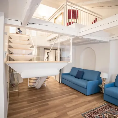 Grand Duchi D'aosta Lägenhet Trieste