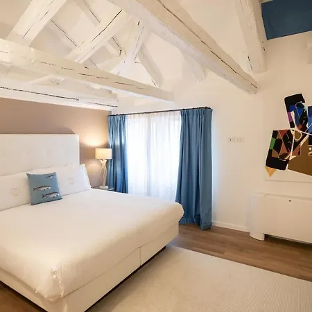 Grand Duchi D'aosta Trieste