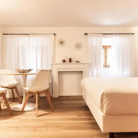 Grand Duchi D'aosta * Triest