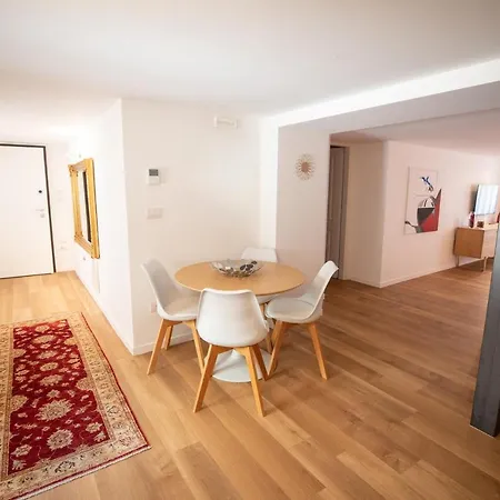 Grand Duchi D'aosta Apartment *