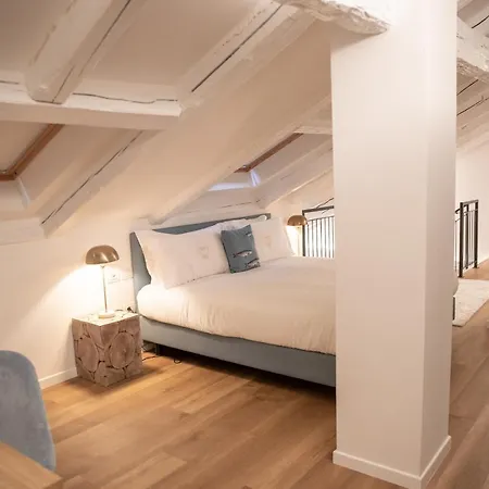 Grand Duchi D'aosta Apartment Triest